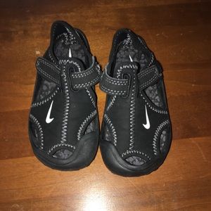 Boys Nike Sandals